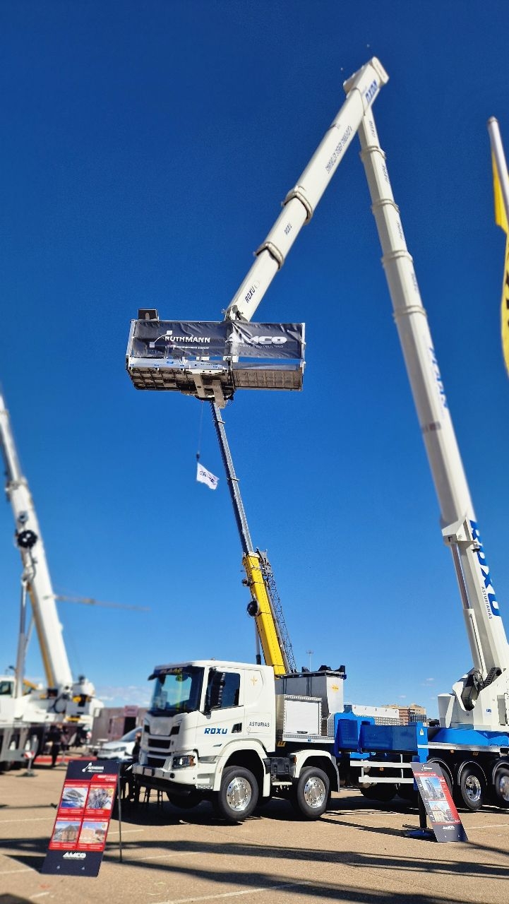 Ruthmann Steiger T 900 HF von grupo Roxu auf der Messe SMOPYC in Spanien